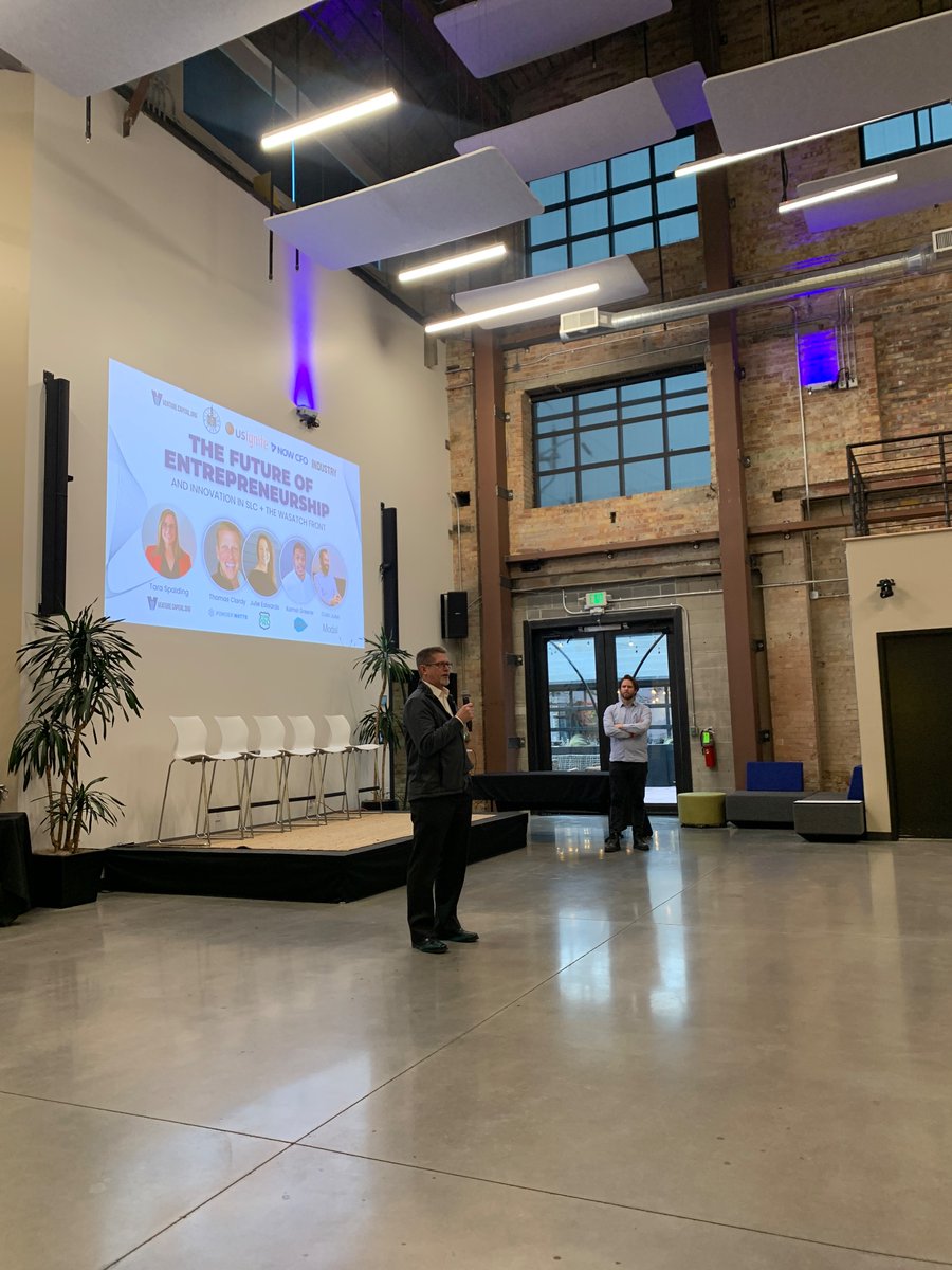 Arnilie's tweet photo. The future of entrepreneurship! Ready for an exciting panel! @UTtechweek @US_Ignite @VentureCap_Org https://t.co/6n5CGOvuNa