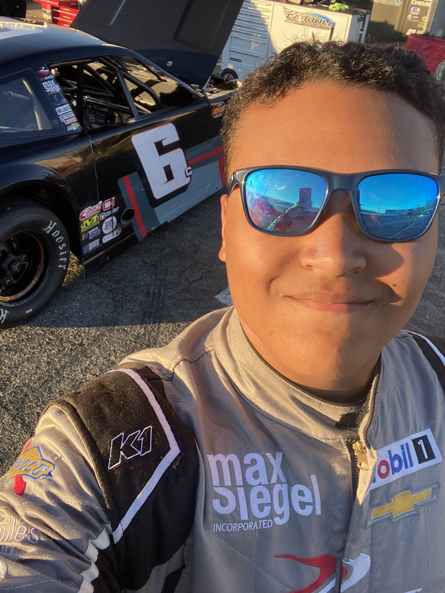 jcampbellracing's tweet photo. Feeling confident for tomorrow’s race @carawayspeedway after a few practice runs today. Looking forward to it!
@RevRacin @Max_Siegel
@AdvanceAuto
#nascard4d #nascarroots #teamchevy #revracing #advancediversity #advanceautoparts https://t.co/ZlZLuail9D
