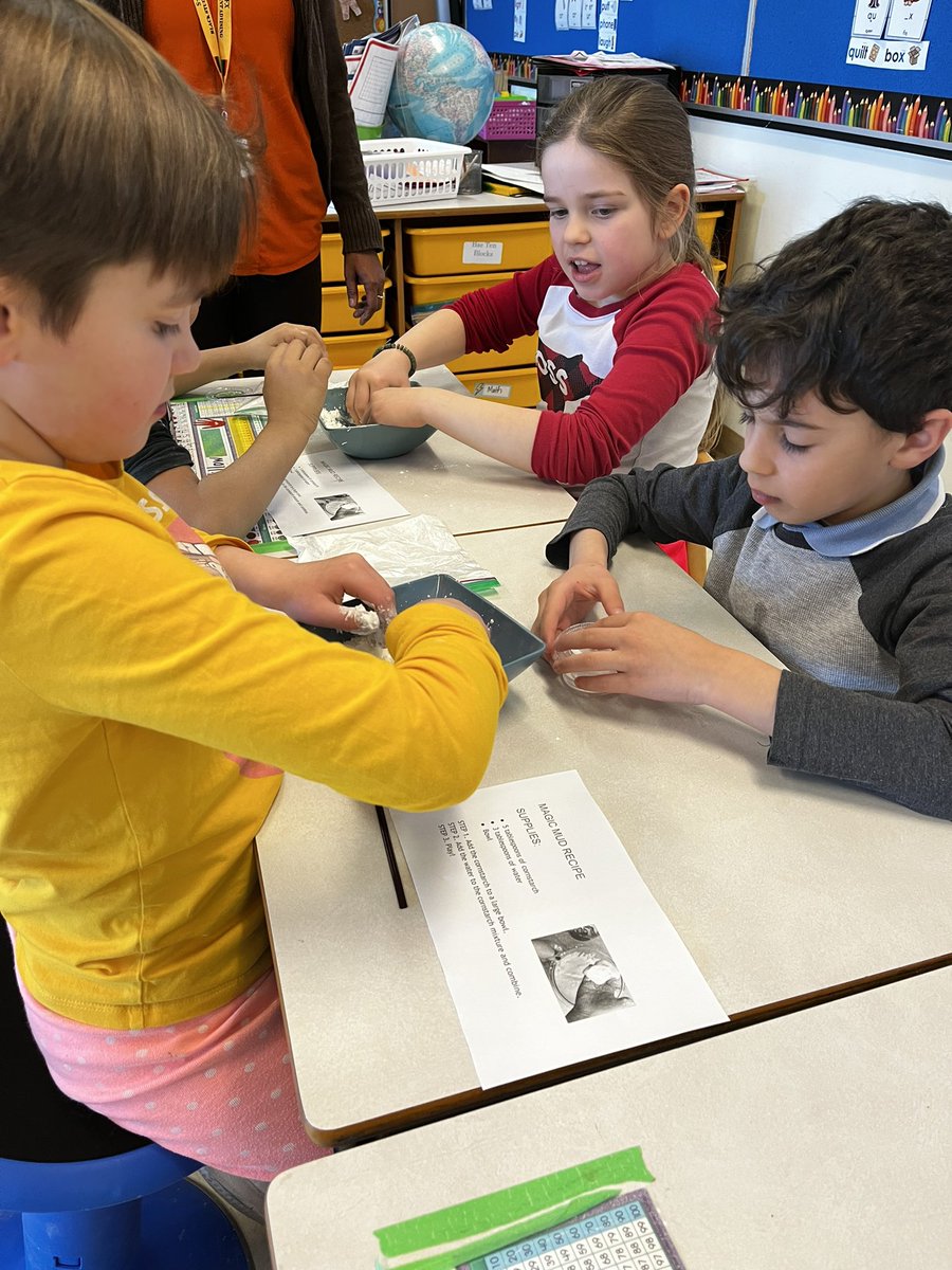 tiffmacneil's tweet photo. Class 2-TM had so much fun celebrating #familyliteracyday. Snuggling up to read, learning new card games and reading a recipe and making Magic Mud. Literacy is everywhere! #SRCEForTheLoveOfLiteracy2023 https://t.co/JtyM4WsrAO