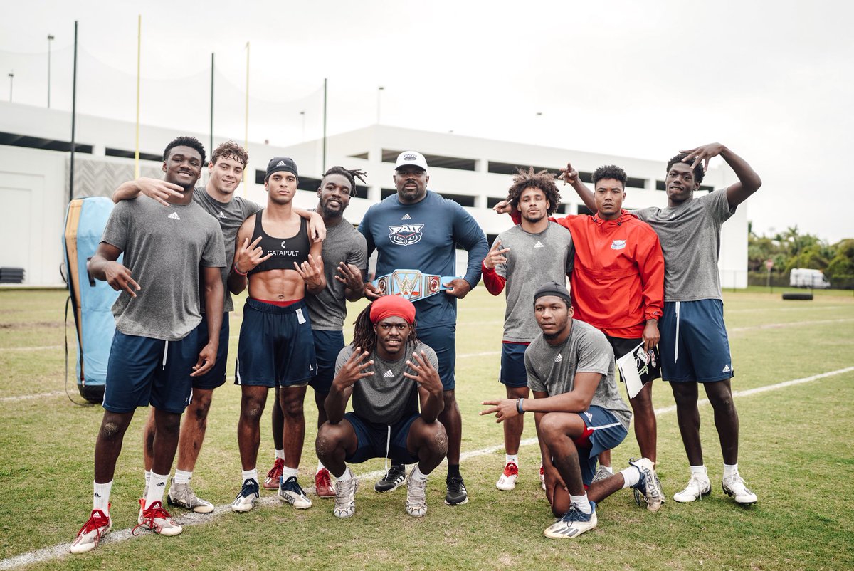 FAUFootball's tweet image. This week’s Belt goes to the Safeties!
🔒🌴 

#WinningInParadise
#Plus2