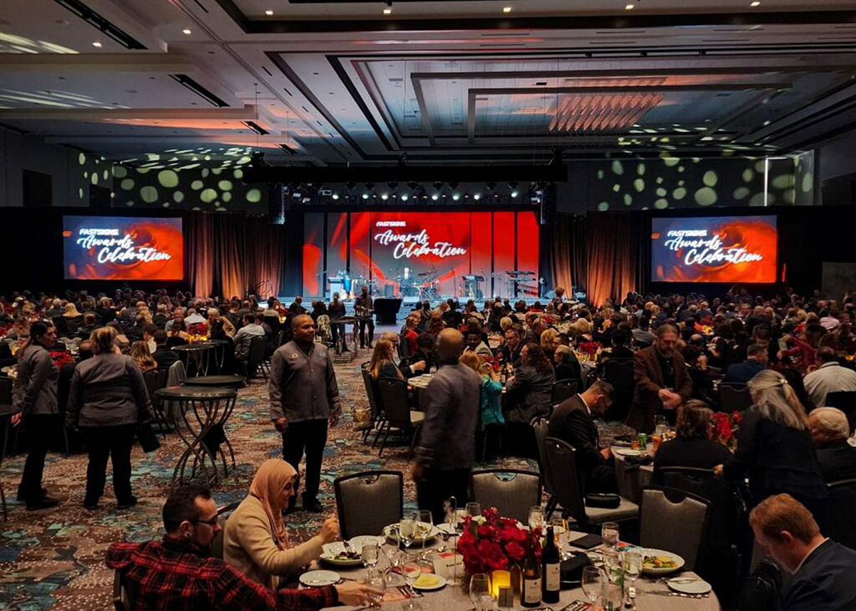 Merestone's tweet photo. Team Merestone with an incredible week in #lasvegas. Producing two #events including this elegant #ballroom award show experience!

Contact Merestone for high level #experiential event production!
sales@merestone.com https://t.co/l1mdCY2r7j