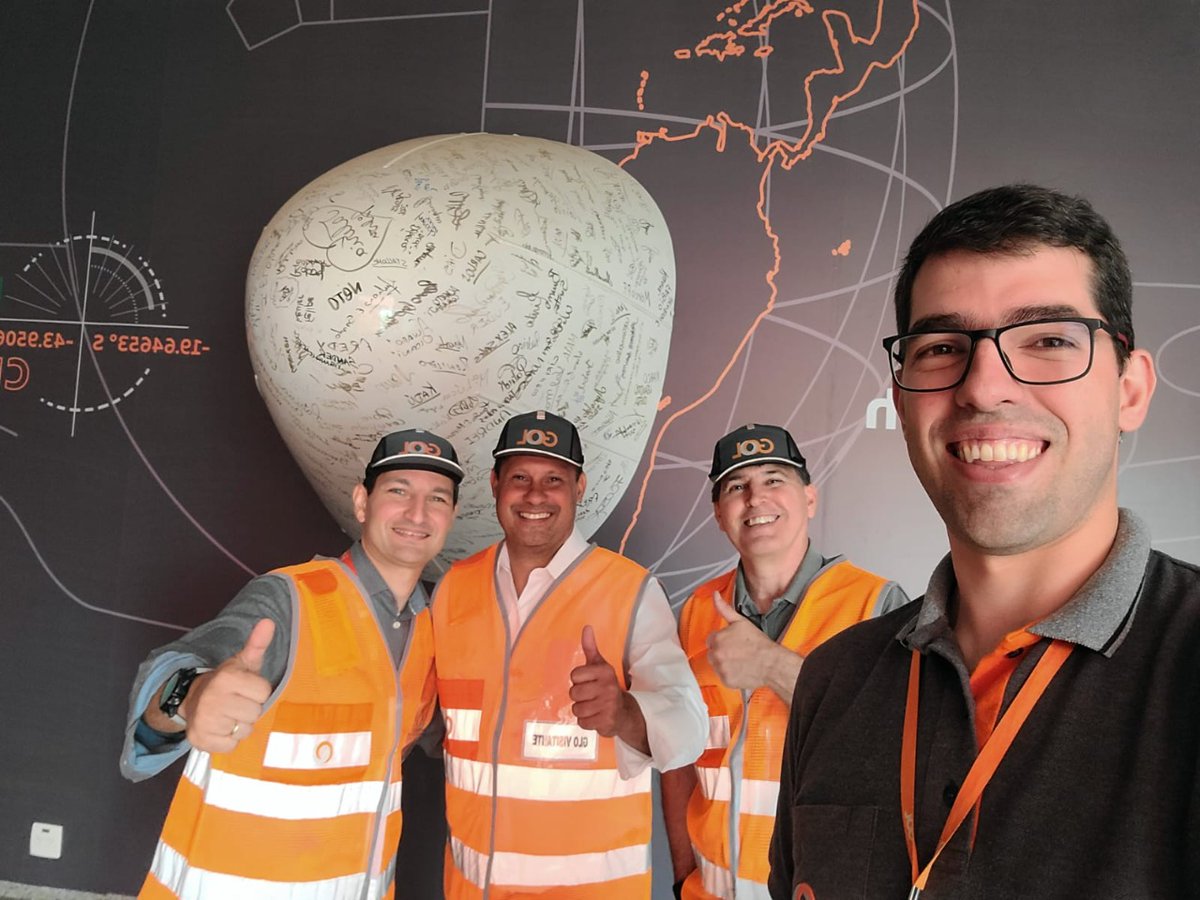 ALTA_aero's tweet photo. Nosso CEO @jrbotelho2 e nosso Diretor Jurídico e Regulatório Paulo Costa visitaram a GOL Aerotech no Aeroporto Internacional Tancredo Neves, Confins, Minas Gerais.
#ALTA #CEO #Gol #ALTACCMA #ALTASafetySummit #ALTAForum #ALTALaw #jurídico #leaders #empresas #manutenção https://t.co/c3Eo1a8HdV