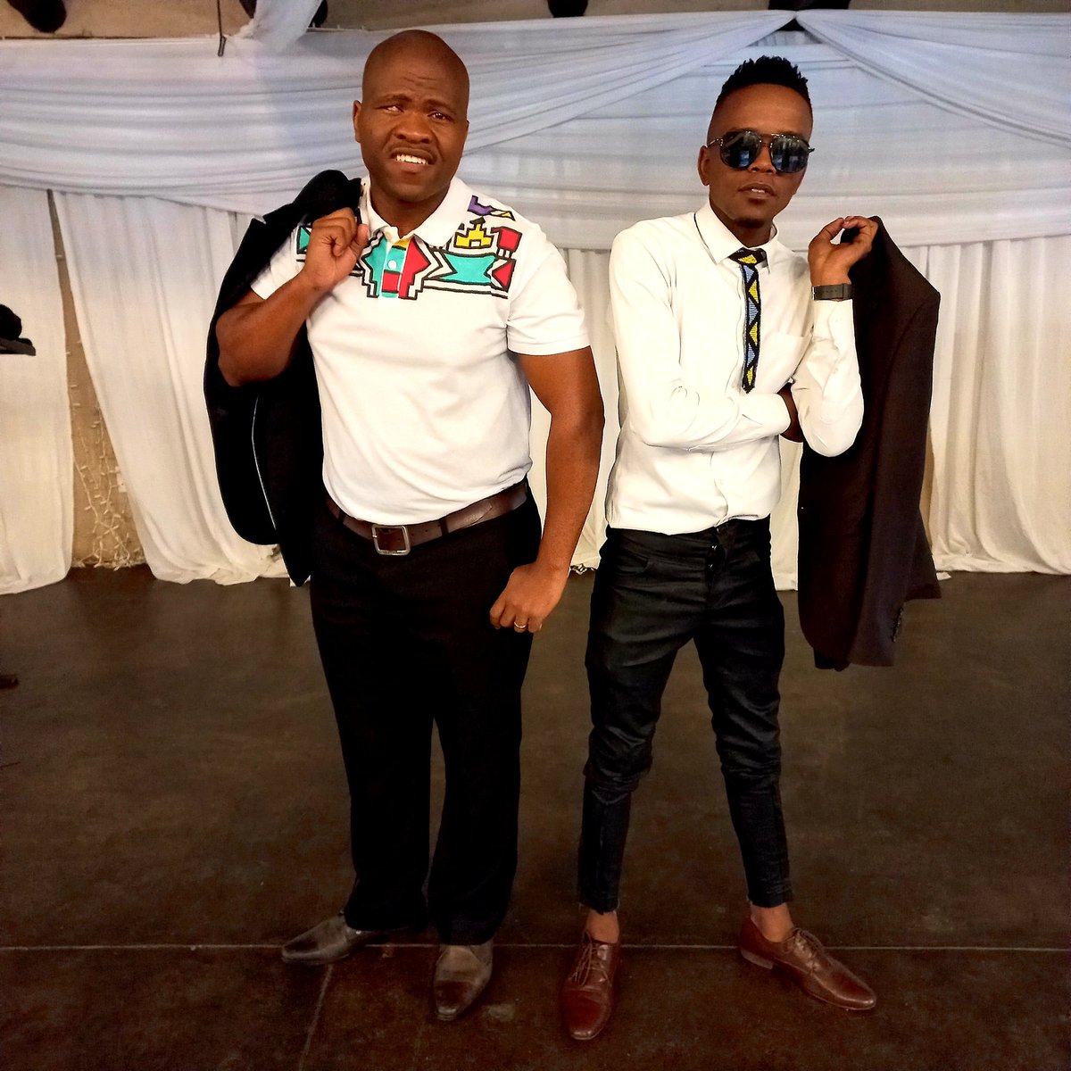 AmosVusiSithol1's tweet photo. Mindlo love and Mabizwa ngeskhethu sithi akwande kuzale izandla zombili🙌👈👆 https://t.co/vuCZ9sF96B