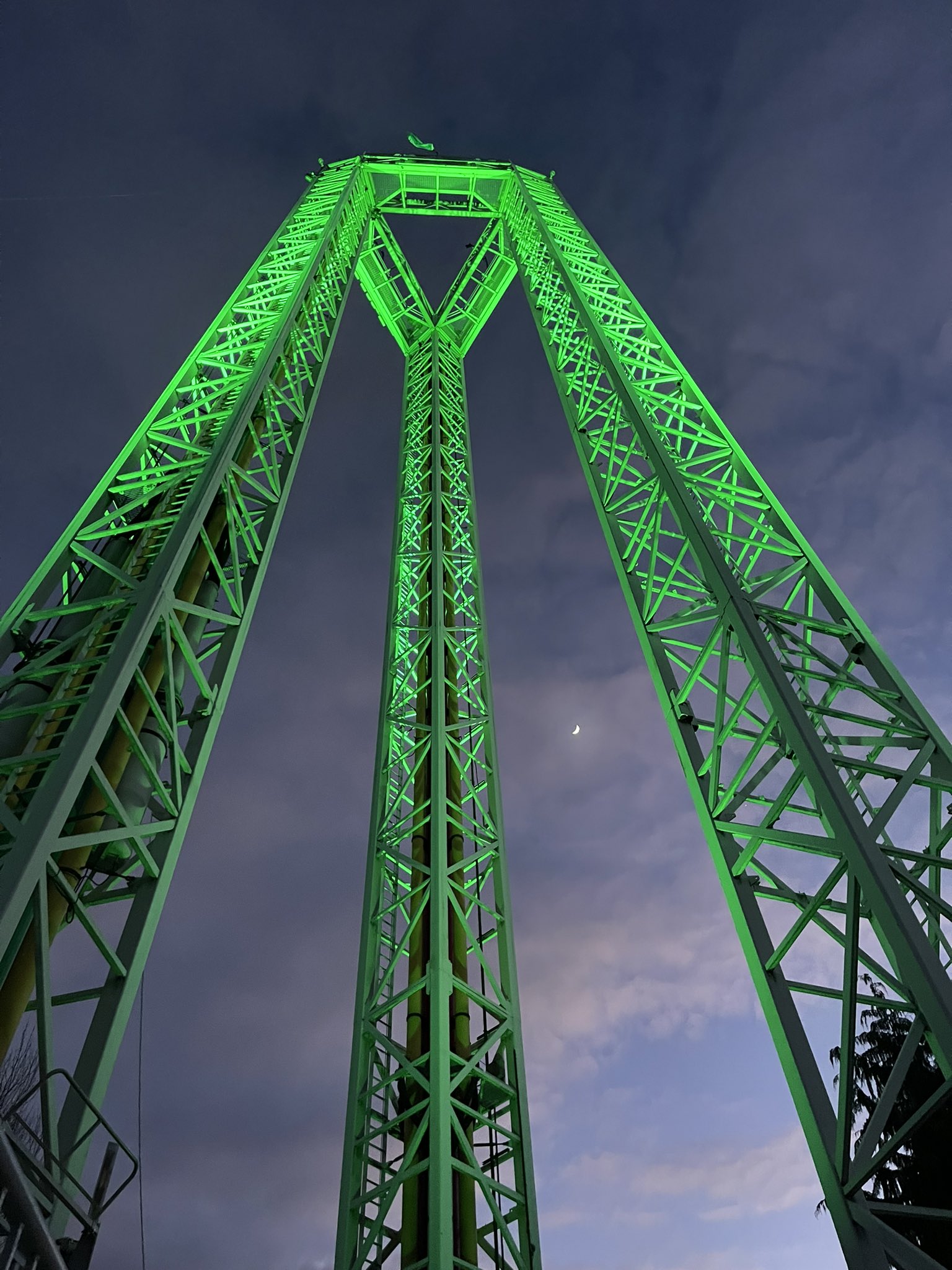 Dorney Park on Twitter "Eagles Light ‘em up birds! 🦅 FlyEaglesFly