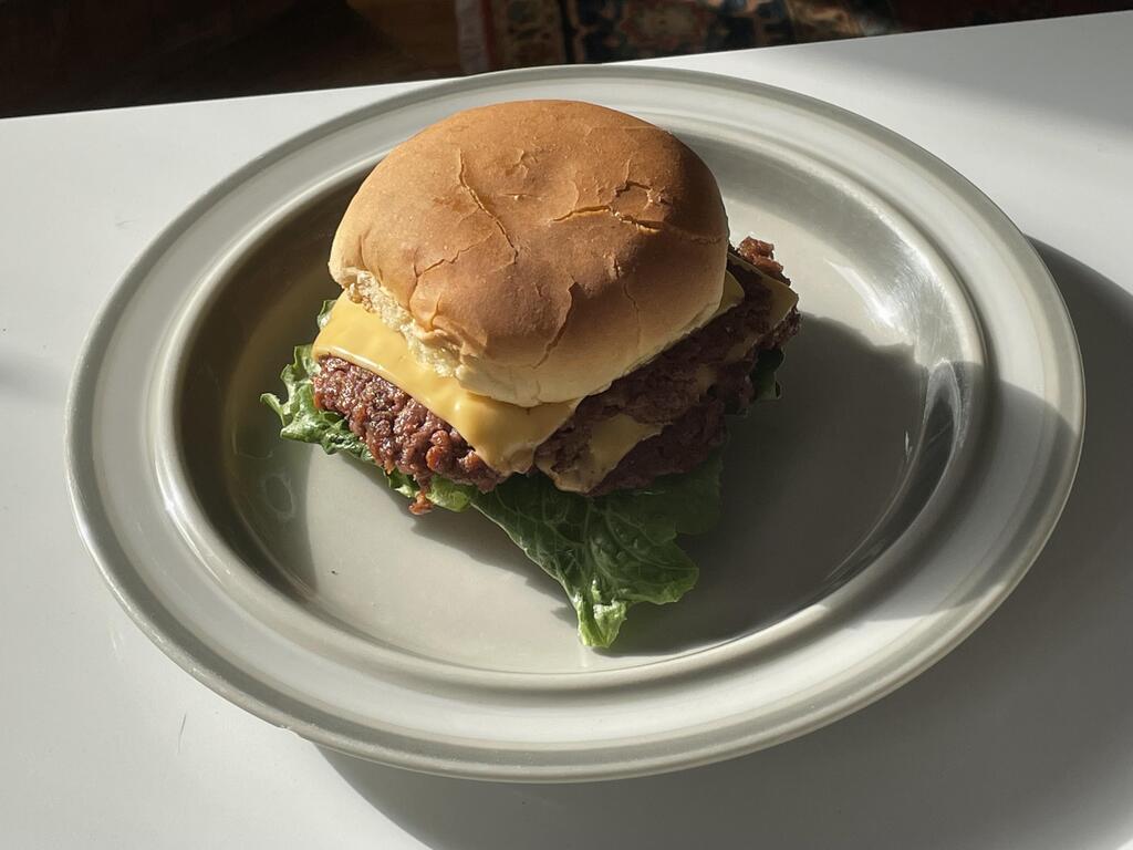 sandwichrecipez's tweet photo. Cheeburger https://t.co/JdIDIVzlW8