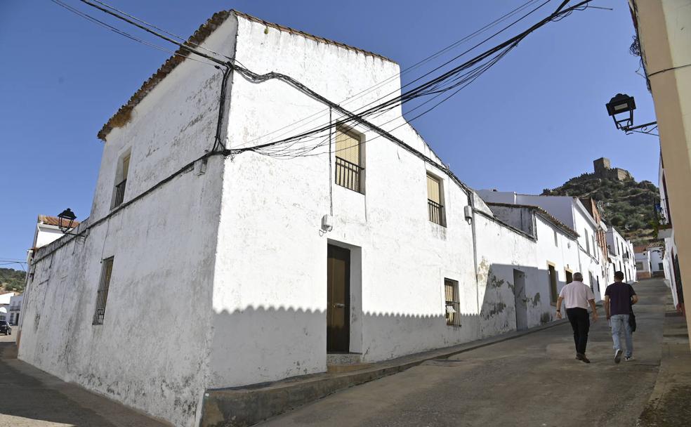 Spaniard2002's tweet image. Virgin casa americana de madera (no aguanta ni una granizada) 

Vs

Chad casa europea (lleva 100 años levanta y ni un rasguño)