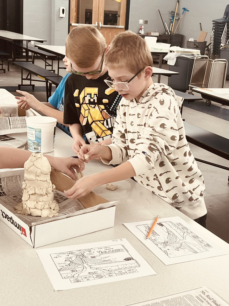 Bubbling Volcanoes!
The 4th graders at BV learned more about volcanoes today and created volcanoes that will soon erupt! 
Thank you Brittany Endress for your help!!