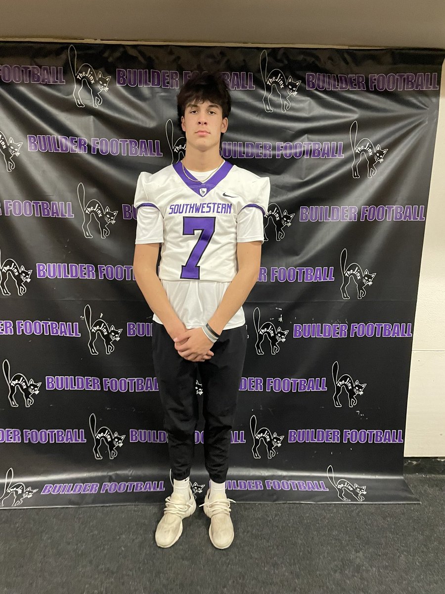 #AGTG after a great conversation with @CoachStrongSC i am blessed to announce i have received my 6th official offer to play football at the next level for <a href="/BuilderFootball/">SC Builder Football</a>