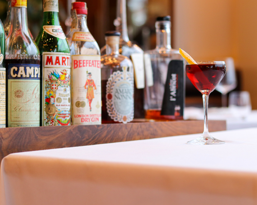D O P O  C E N A 

Let us offer you a vintage amaro or classic cocktail to end your meal with.