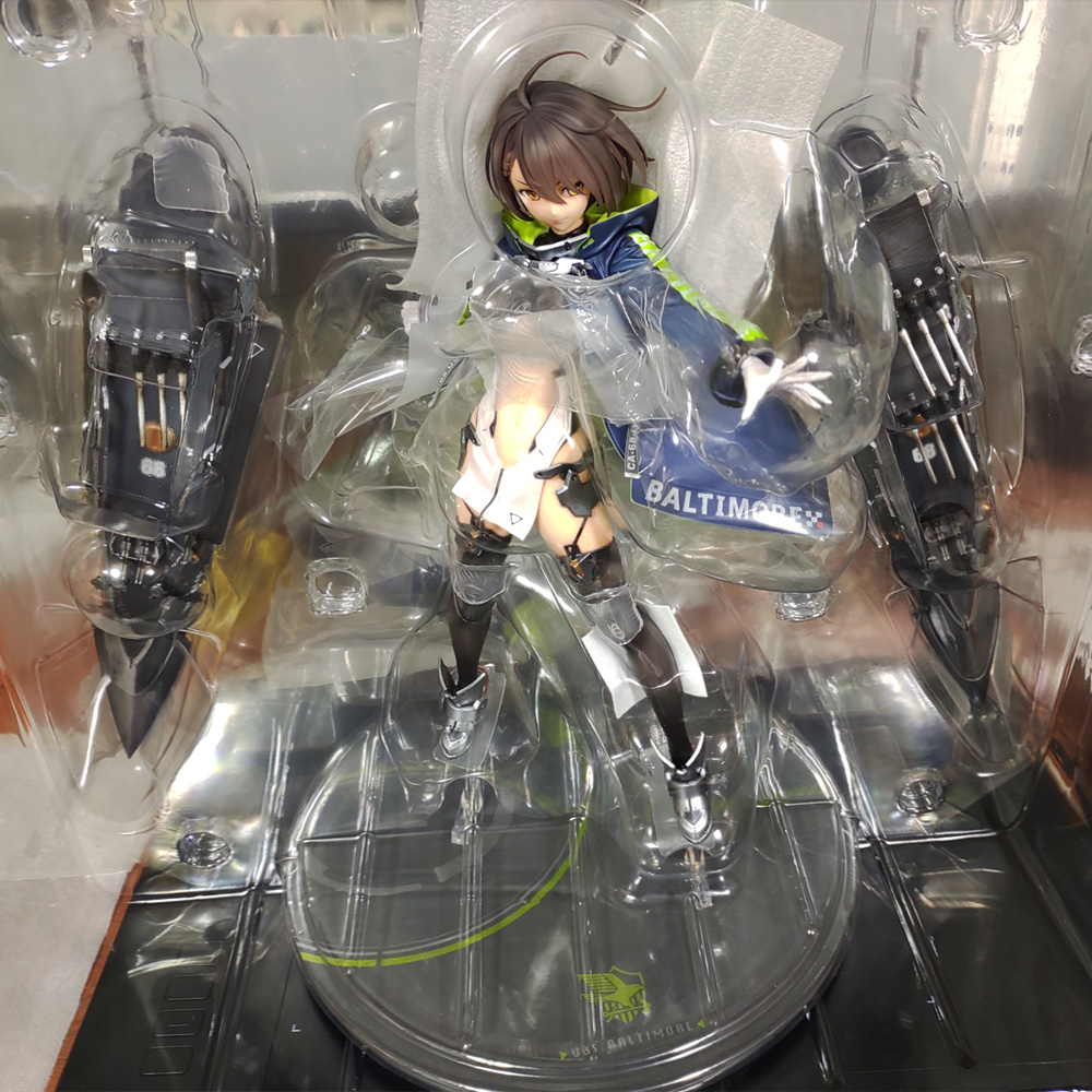 なかなか見た目が良いね～。🙂
結構目立つ右手手前側の横髪に変な白っぽい色飛び?があるのとお胸下にも少し色飛び?とつや消しの禿げが見られるのがちょっと残念。😢
交換も面倒なので今回も気にしない事にする。😑
やすりで消せるか…
( ゜∀゜)o彡゜おっぱい!おっぱい! 