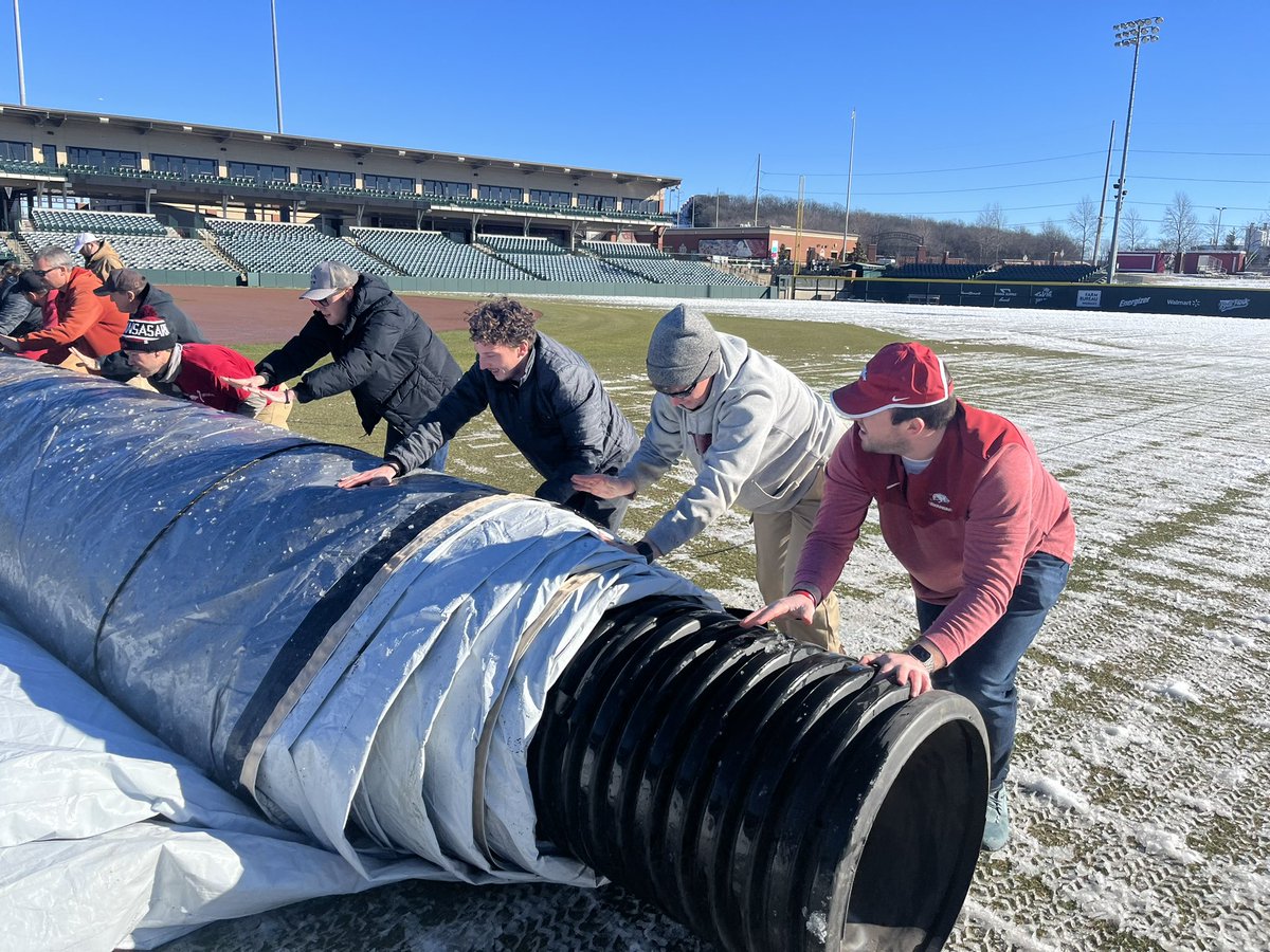 HogEventOps's tweet photo. Lending a helping hand today at #BaumWalkerStadium
Happy to assist our friends in grounds & turf!
@Razorbackfstaff 🤝 @HogEventOps https://t.co/hCQ8eogGGk