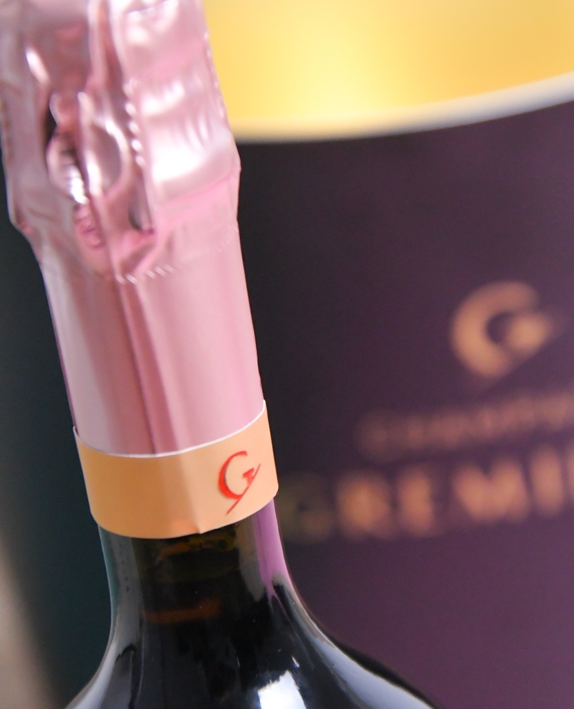 Wishing you a nice weekend with a glass of champagne Rosé!
-
Follow us 👇⁠
@champagnegremillet⁠
@champagnegremillet⁠
-⁠
#champagnegremillet #gremilletsuccess #gremillet⁠ #1success1gremillet⁠ #cotedesbar
-⁠
Not intended to be seen by persons under … instagr.am/p/Cn7YEx4pPxj/