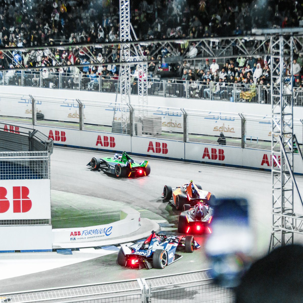 VisitDiriyah's tweet photo. يتنافسون لدخول التاريخ..🏎️
من الدرعية، قلب التاريخ 🇸🇦
#فورمولا_إي_الدرعية 

Racing for taking the lead of #DiriyahEPrix 🏎️ and win in the birthplace of the Kingdom! 🇸🇦 https://t.co/xgASOOyvjD