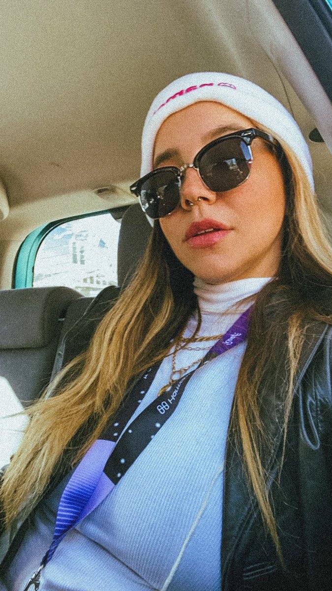 Soooo 👀 <a href="/NEARProtocol/">NEAR Protocol</a> is hosting <a href="/EthereumDenver/">ETHDenver 🏔🦬🦄</a> official opening night party 🎉.. 💜

Wanna go? 👉 RSVP: ethereumwithoutlimits.splashthat.com

Pic: #ETHDenver2022 in the uber going to the #NEARDenver Lounge 😎