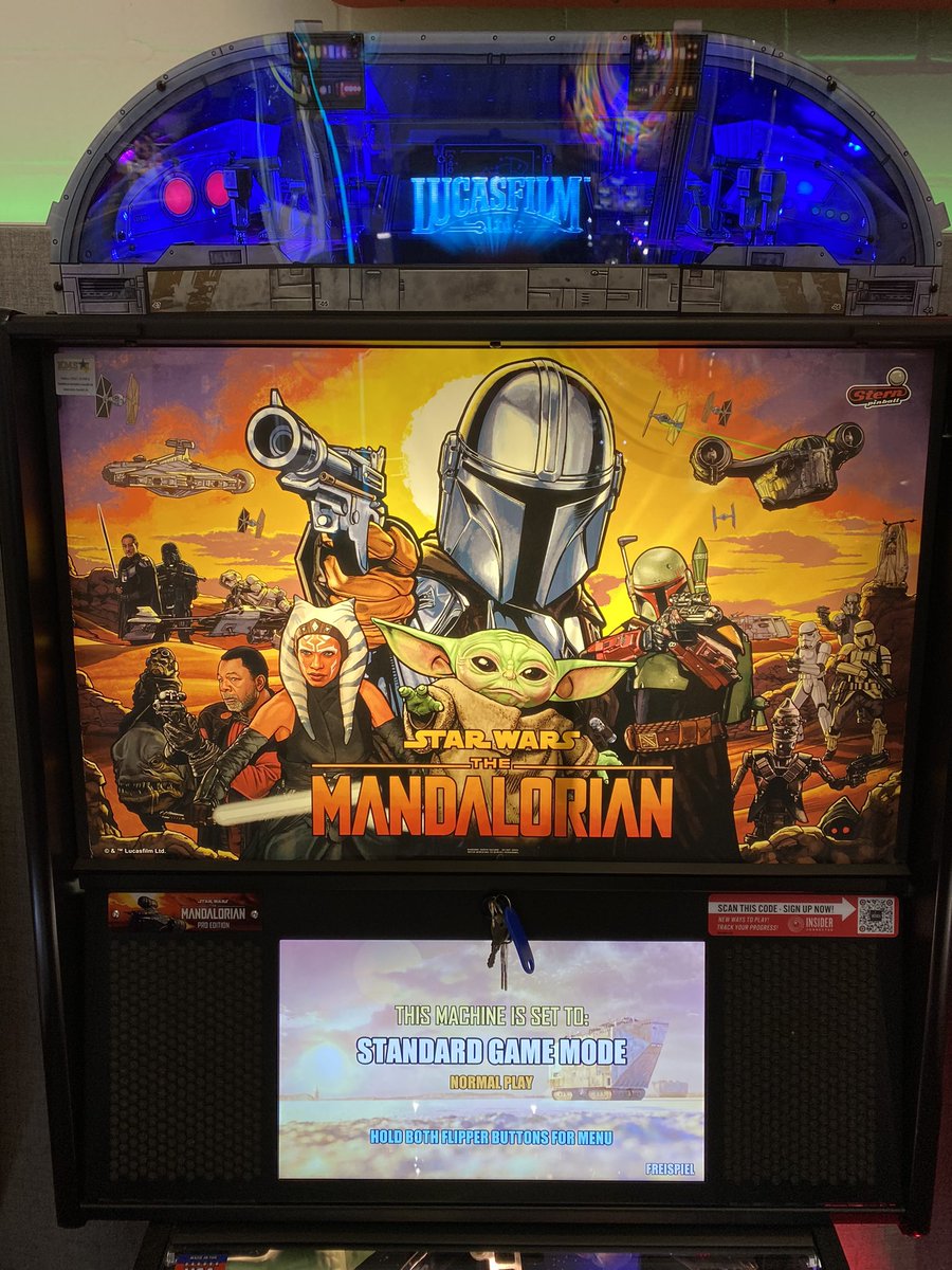 PinballboyGER's tweet photo. Say what you want, this is the second best topper after Black Knight: https://t.co/kR5cKh1KbX