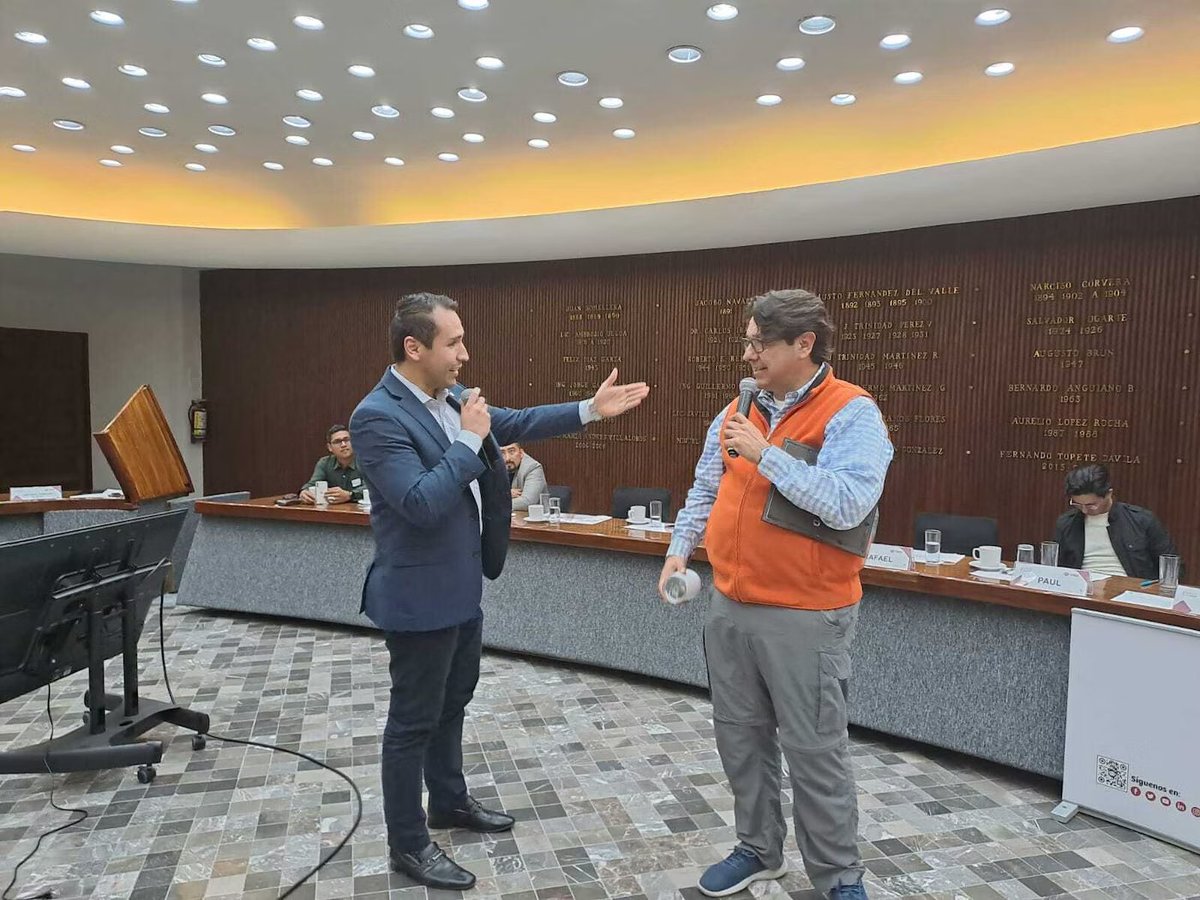 ejccgdl's tweet photo. En la reunión del día de ayer, se contó con la presencia de José Moreno Braun, Fundador de MBGE, con el tema "Se un mejor empresario: Mejora tus procesos y Digitaliza tu empresa", 
@JorgeH_Sanchez @jtorres25 @CamaradeCom_GDL https://t.co/7dUSIj6xil