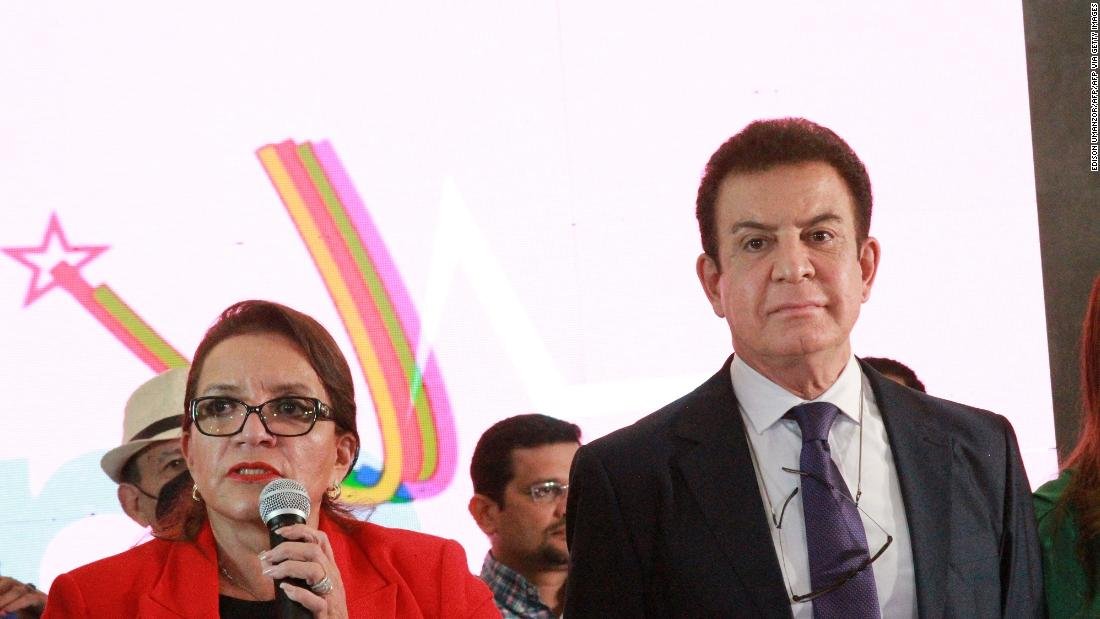 NewmanIsaak's tweet photo. #Honduras, ¿la próxima #Venezuela? El vicepresidente de Honduras, Salvador Nasralla, acusa a la presidenta #XiomaraCastro de querer imponer una dictadura. 

https://t.co/RnLlFynZ2M https://t.co/NTooVhbRjf
