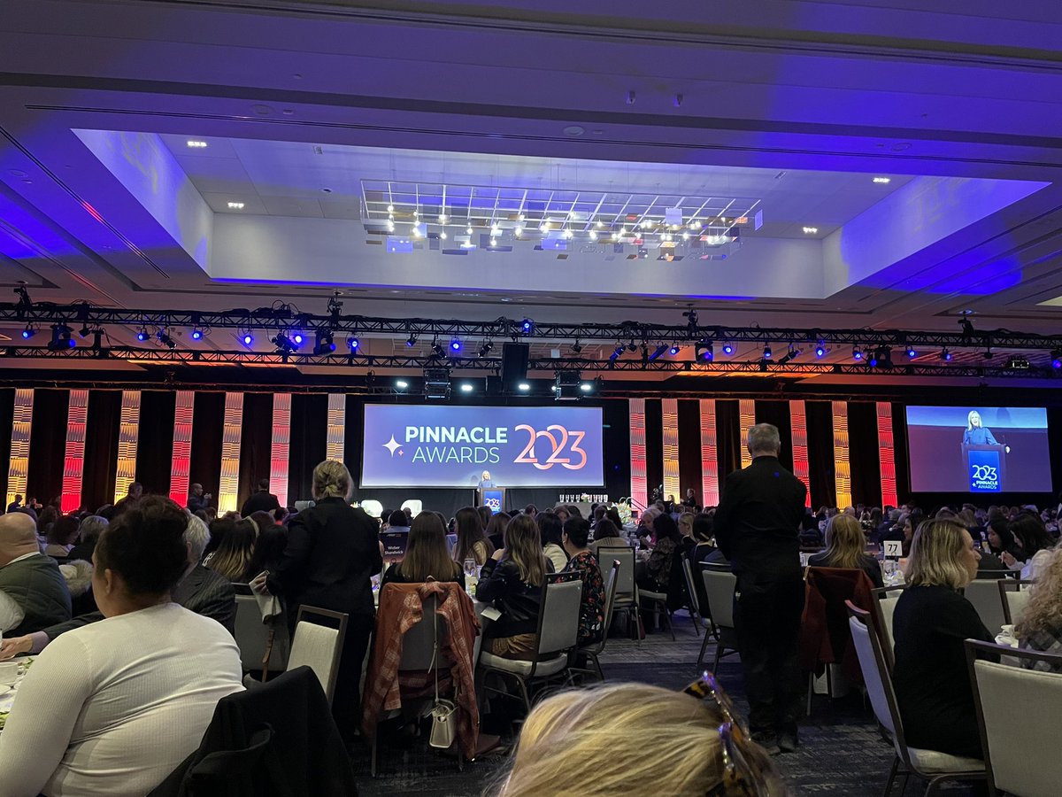 t_shepherd12's tweet photo. It’s always an inspiring day when you get to share it with some of the Commonwealth’s most dynamic and influential women.  Thank you, @bostonchamber for connecting us all today.  #PinnacleAwards https://t.co/MVuucFhTBO