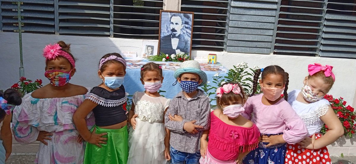 En saludo al 170 Aniversario del Natalicio de José Martí los niños de nuestra agencia educativa con sus educadoras realizaron actividades culturales en recoradción de nuestro Héroe Nacional. #MartíVive #JuntarYVencer #PinardelRío #CubaMined <a href="/elsa_ena/">Ena Elsa Velázquez Cobiella</a> <a href="/CubaMined/">MINED</a> <a href="/EvelioHerreraP1/">Evelio Herrera Padron</a>