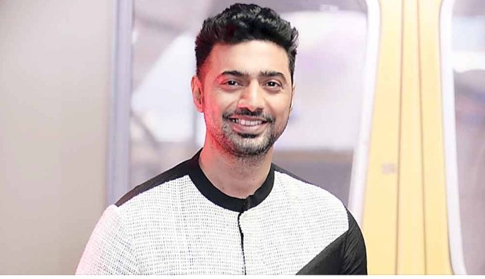 Ishita28feb's tweet image. Any honest will definitely form into a successful one. Your will was to go off from d same patterned movies &amp;amp; create something new.U created @DEV_PvtLtd . U didn't think of budget.U thought only of telling stories. Now look where it's now! It's on fire.@idevadhikari #17YearsOfDEV