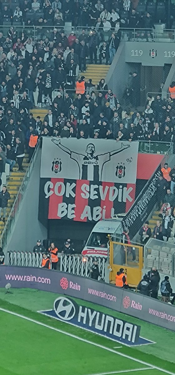 İnönü de arka arkaya  4 maç asıldı bu pankart...4 ÜDE GALİBİYET..al sana totem......tweeter, facebook, instagram da toplam 106 bin takipçim var..106 bin kişilik KİTLESEL Bİ TOTEM YAPIYORUZ..AMA TUTMASI İÇİN HERKES Bİ DEFA PAYLAŞMASI LAZIM..hani varya bu mektubu 10 kişiye gönder +