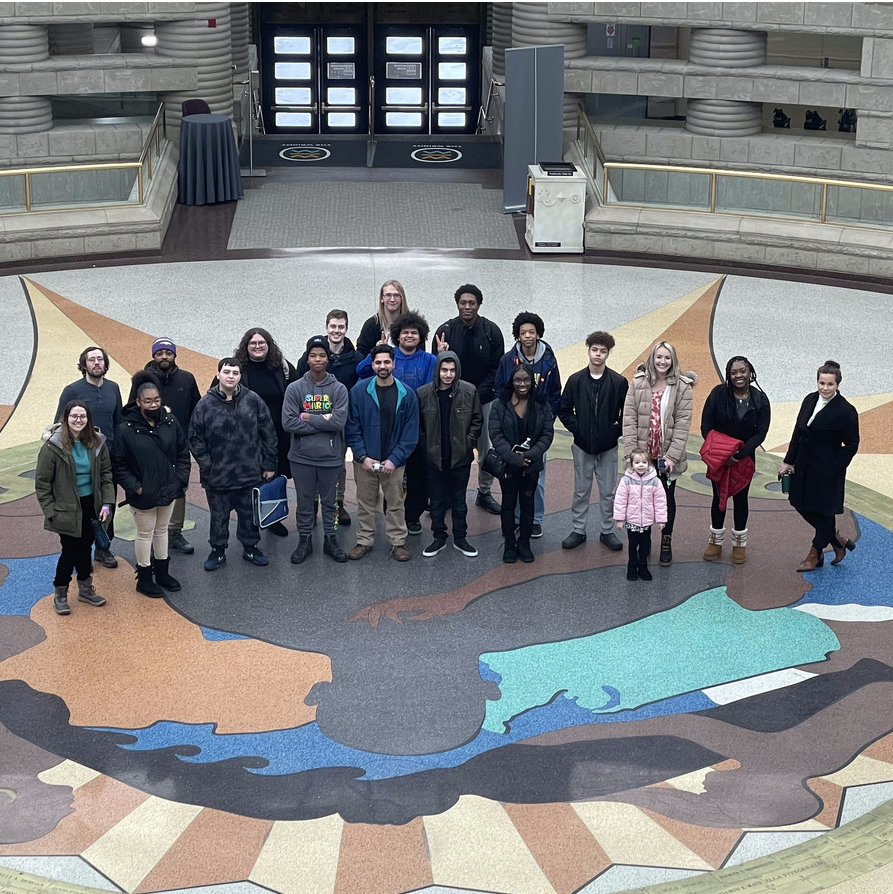 BigBroBigSisDet's tweet photo. #BBBSMD Career Buddies from #MadisonHighSchool and their @GM and @BankofAmerica mentors took a field trip to @TheWrightMuseum earlier this week. Thanks to #BankofAmerica #GeneralMotors & #TheWright for this experience! #BiggerTogether #BlackHistory #education #Detroit https://t.co/TUOPwtPKIa