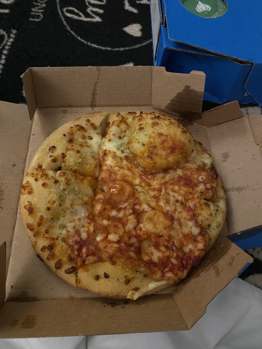 rachfoth's tweet photo. @Dominos_UK daughter wanted twisted dough balls with cheese… this is what was delivered and the cutting is horrendous https://t.co/8hP3Sxkuzc