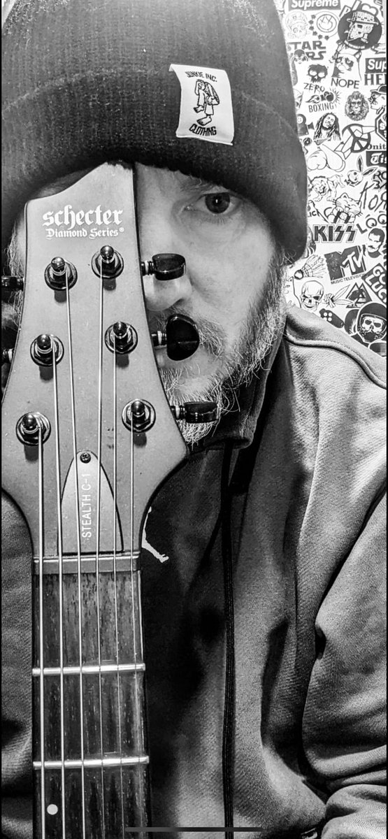 KoreMachina's tweet photo. MACHINA KORE ANNOUNCEMENT:

New Lurgan Guitarist adds extra innovation with punk, funk, alternative vibe, as Gary ‘Jacko’ Jackson, joins old band mate and drummer, Davy Cassidy after 30 years; nailing down the ultimate Machina Kore line- up! https://t.co/RPOBNfAgrC