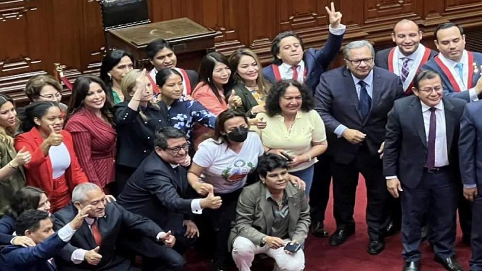 renjes2011's tweet photo. @EdMalagaTrillo Pero ahí sales en la fotito 🤷🏻‍♂️ https://t.co/NnEU0qtbQn