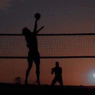 jacksslov's tweet photo. ➝ ੈ✩‧₊ Quando Samson foi torcer pela Beyah no voleibol

♡📚 Até O Verão Terminar https://t.co/3K5f1vwvgG