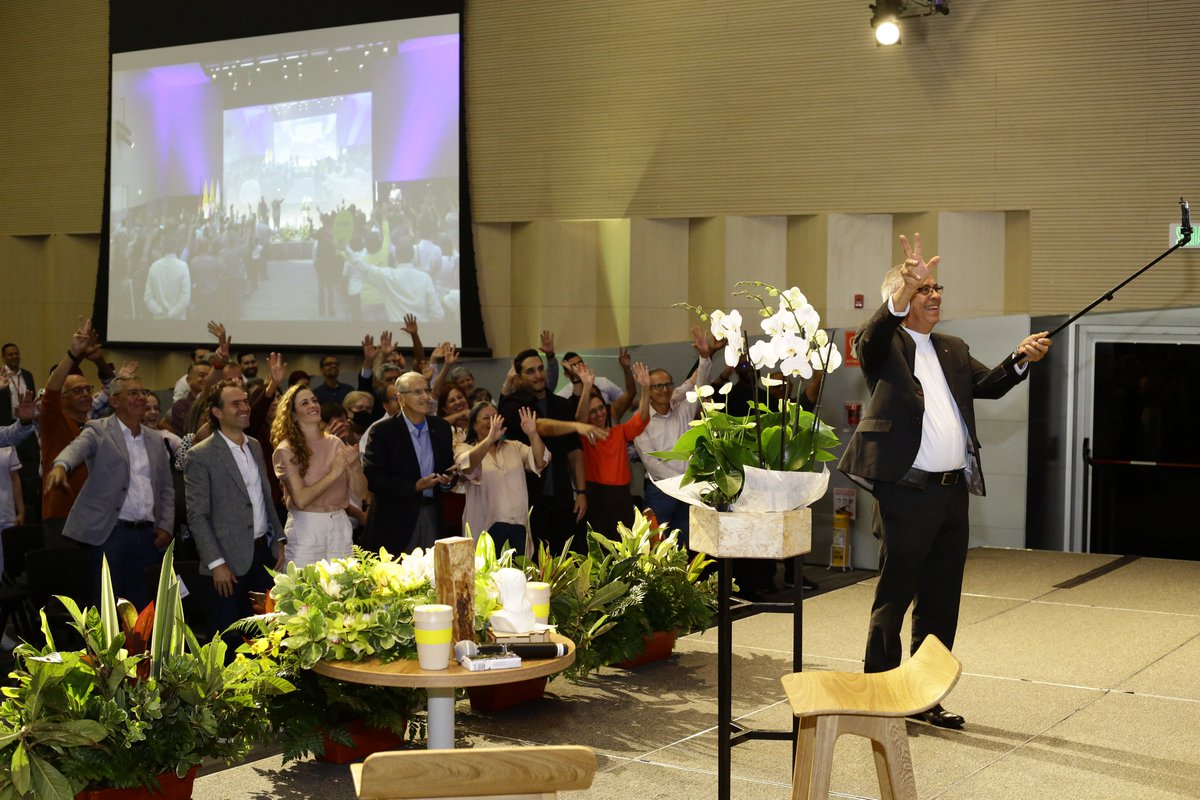 Gracias por estos años de rectoría que dejaron un legado de excelencia, por su humanismo, alegría y sabiduría❤️🖤 #SoyOrgullosamenteUPB #SinLímites