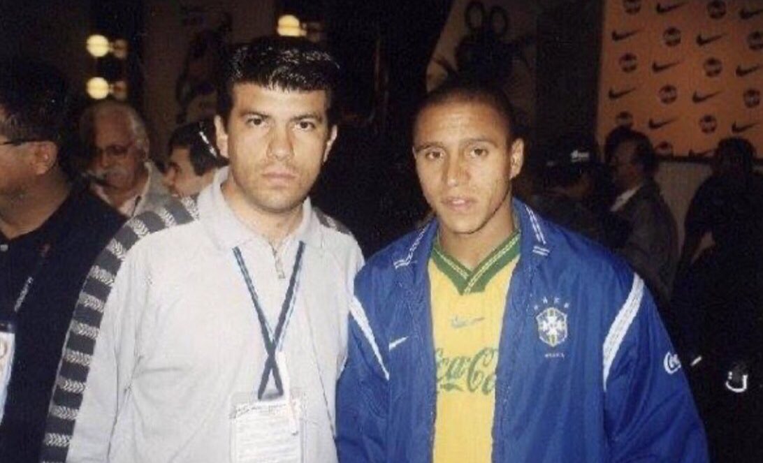 axelsolisrmz's tweet photo. #CopaAmerica2024 en EEUU 🇺🇸!
Con ilusión de cubrir mi tercera Copa America después de seguir a @miseleccionmx en
#Paraguay99
#Venezuela2007 https://t.co/IcUYNTxUnY