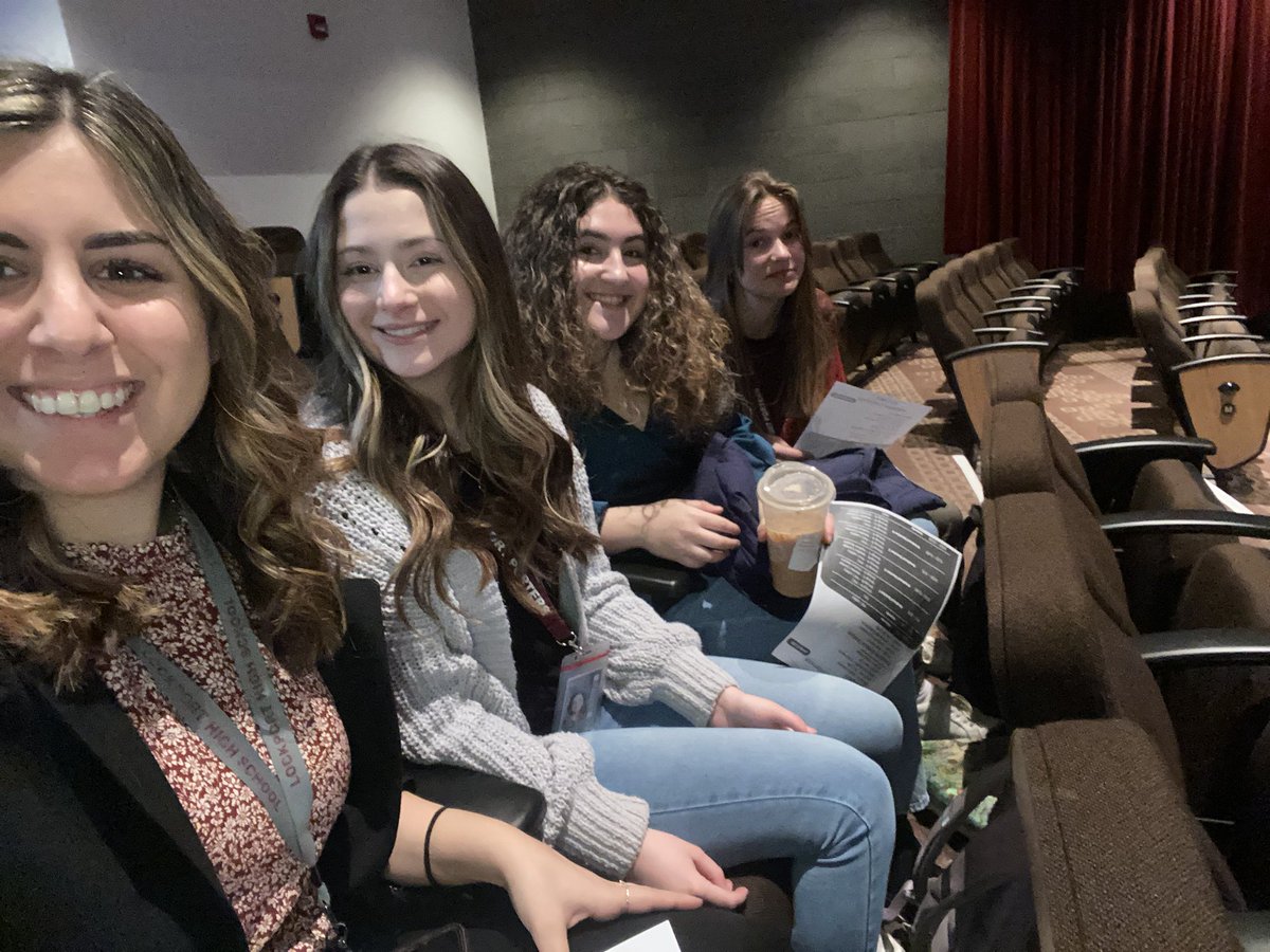 LTHSPorterPress's tweet photo. Our members Samantha, Mckenna, and Georgia attended a newspaper conference today to learn about different form of journalism! https://t.co/FNlgj6OwLy