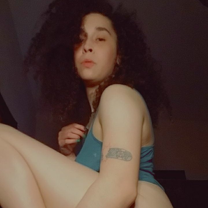 redd_capri's tweet photo. #NewProfilePic https://t.co/FsHsxpZEuH