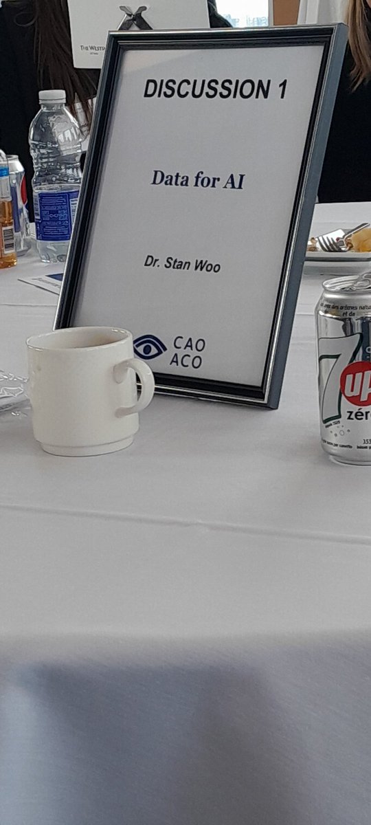 CanadianOpto's tweet image. #OLF2023 Concurrent discussion break out session has optometric leaders actively engaged in robust discussions on issues such as Data for AI, Equal Vision Care for all Canadians  and Diabetic Retinopathy and AI. #Ai, #teleoptometry @CanadianOpto