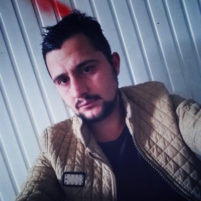 Rossi34rr's tweet photo. #YeniProfilResmi https://t.co/1FN5s3f7Lt