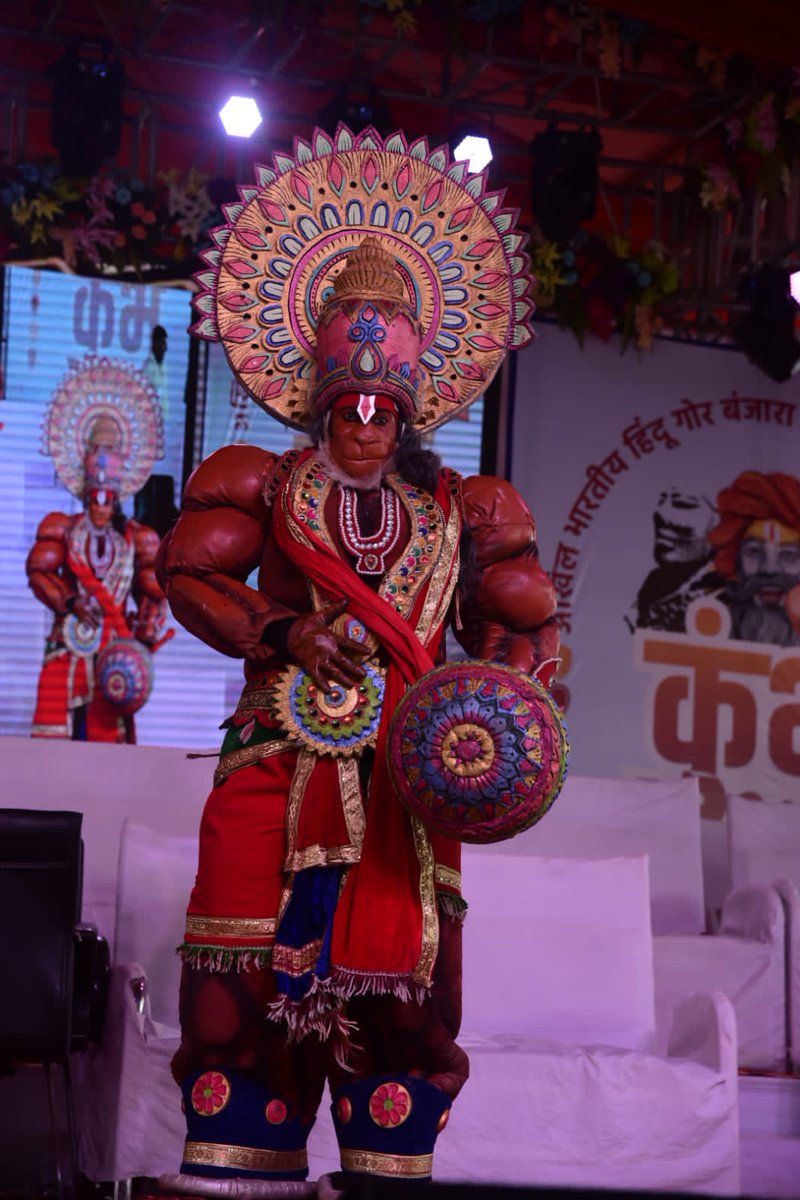 BhumikaK22's tweet photo. उपस्थित बंजारा समाज बांधव..!
#banjara #mahakumbh #धर्मजागरण_समन्वय #हिंदू_राष्ट्र #BanjaraHindu #BanjaraKumbh #गोद्री #banjarahinduhai #IndiaAgainstConversion #noconversion #hindubanjara @editorvskbharat @banjarakumbh https://t.co/9SFsBOZ0eu
