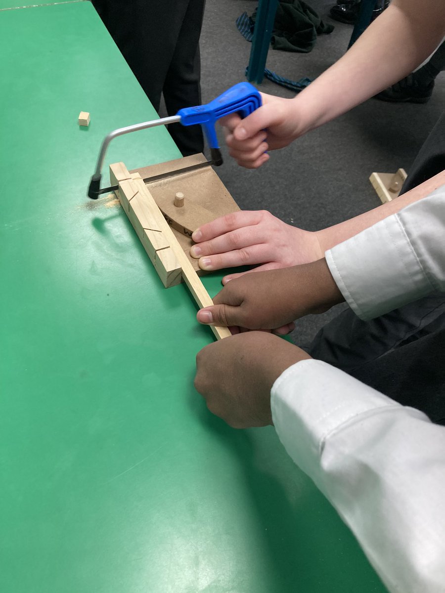 HamiltonAcadY6's tweet image. 6A loved their first ever woodwork lesson today. They applied their measuring skills brilliantly before getting to grips with using bench hooks and saws to cut their wood safely and with precision. 6B and 6C will get started next week.