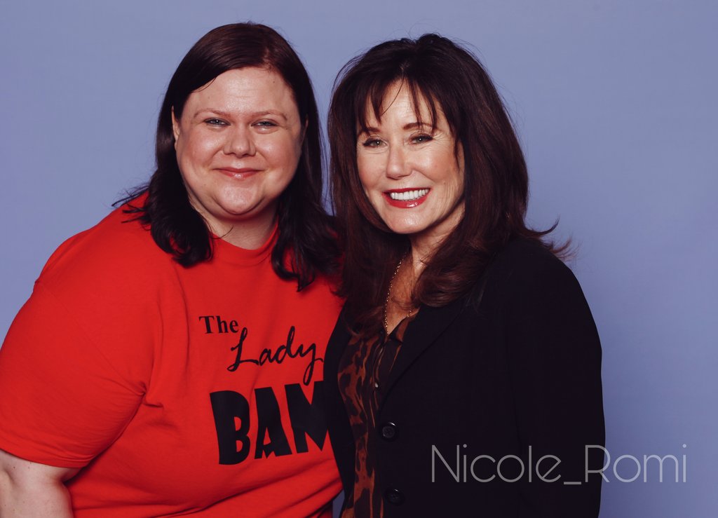 Nicole_Romi's tweet photo. My first meeting with #MaryMcDonnell will always have a very special place in my heart. I'm infinitely grateful for this magical moment!!! πβ€οΈβπ₯
#FlashbackFriday #FedCon2018 https://t.co/nxEERk5JYL