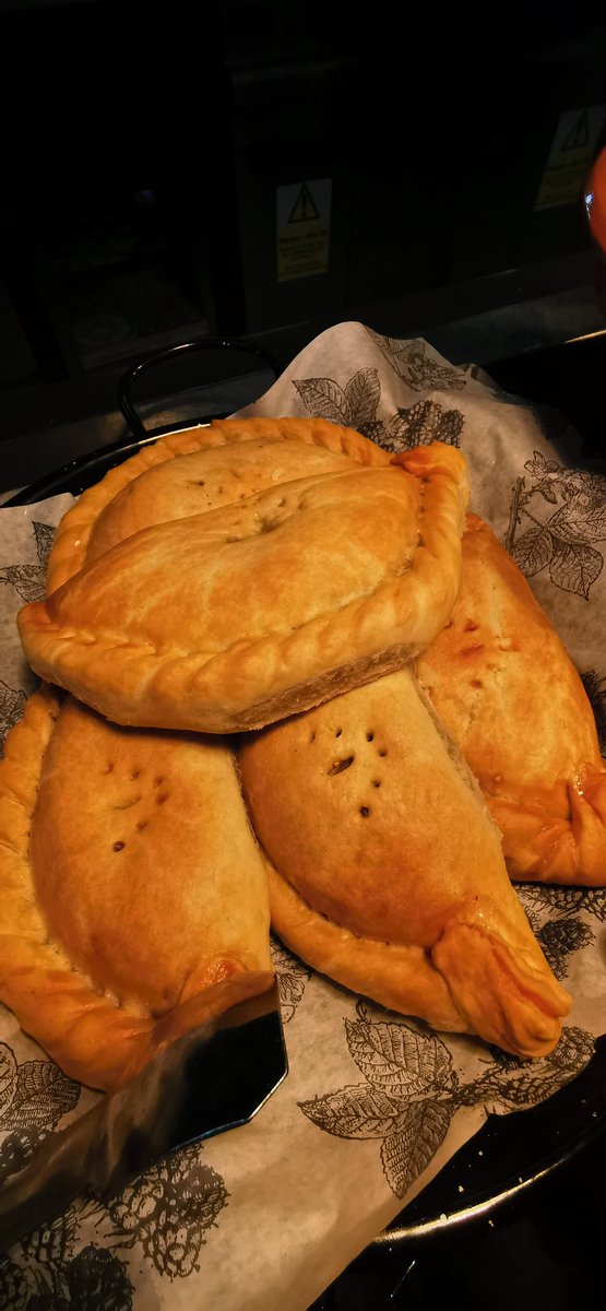 KernaghanTim's tweet image. Fish Friday everyone nice vegan pasty on the fish and chip bar today