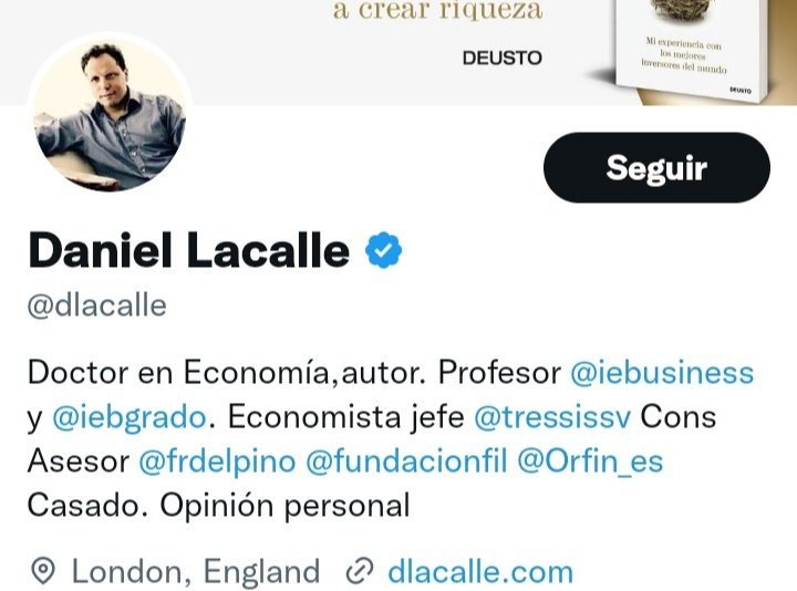 Samuel_ltv's tweet photo. @dlacalle Todo ese currículum para dar un barniz intelectual a gilipollez https://t.co/J7x9gpfJiv