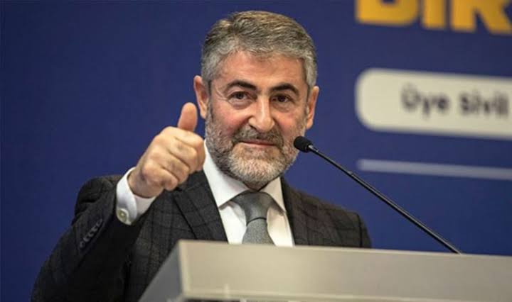 sisfel1986's tweet photo. 20 bin kişinin imzaladığı dilekçenizi gördüm çocuklar. 1 milyon denetimi sahada siz yaptınız. Kaldırıyoruz ayrımcılığı eşitsiniz güzeldiniz hayırlı olsun... Sizden Duymak istediğimiz sözler. @NureddinNebati @RTErdogan @Cengizyavili @erkanakcay45 #merkeztaşraayrımıhaksızlıktır https://t.co/Rvlf2RqDd5