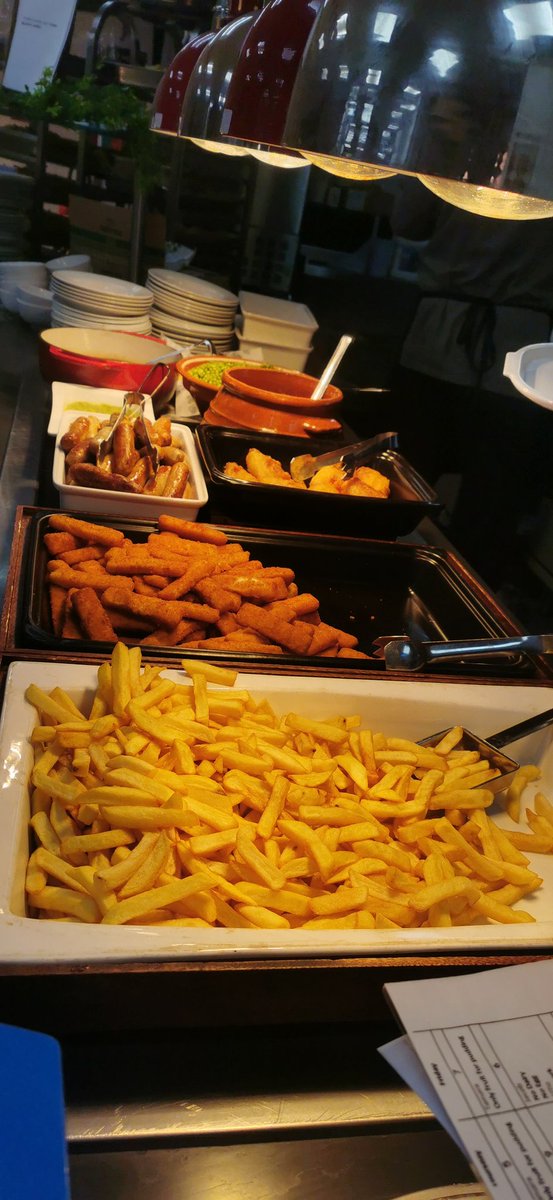 KernaghanTim's tweet image. Nice little nachos dish done for morning breaktime