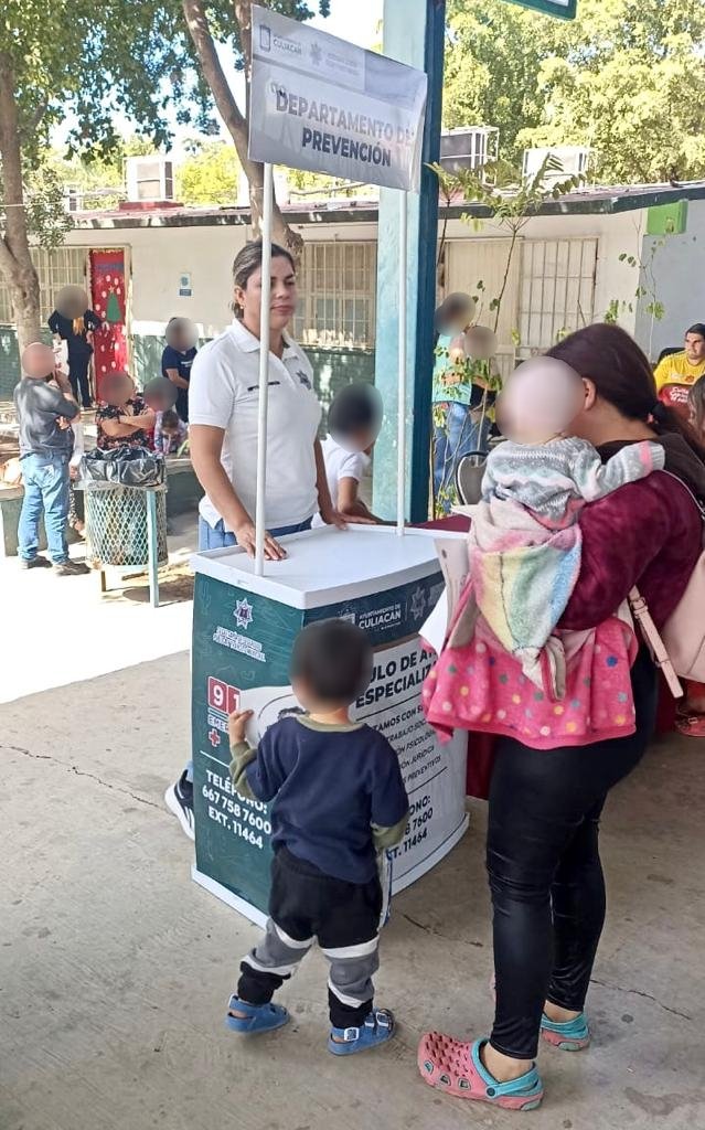 SSPyTM_Culiacan's tweet photo. #ProgramasPreventivos ll La SSPyTM, a través del Departamento de Prevención de la Unidad Preventiva, participó en la Jornada de Servicios que organizó la Secretaría de Bienestar mediante la Dirección de Participación, en la colonia Progreso. https://t.co/xFfcrl1pa6