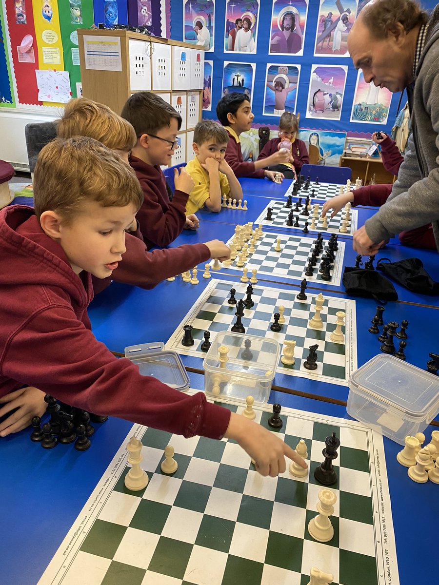 Illtyds_RC's tweet photo. Another fantastic turnout for Mr Dodington’s chess club.  As well as being a fun game, it also helps our children develop their analytical skills and teaches life-skills!

@schoolschess #bcaClubs  @MerthyrCBC #MastersInTheMaking
@StuartRRSA #article31 https://t.co/efUmkQubRn