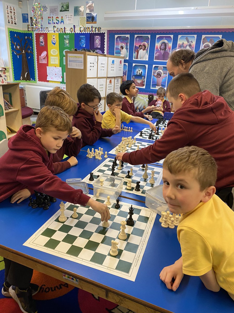 Illtyds_RC's tweet photo. Another fantastic turnout for Mr Dodington’s chess club.  As well as being a fun game, it also helps our children develop their analytical skills and teaches life-skills!

@schoolschess #bcaClubs  @MerthyrCBC #MastersInTheMaking
@StuartRRSA #article31 https://t.co/efUmkQubRn