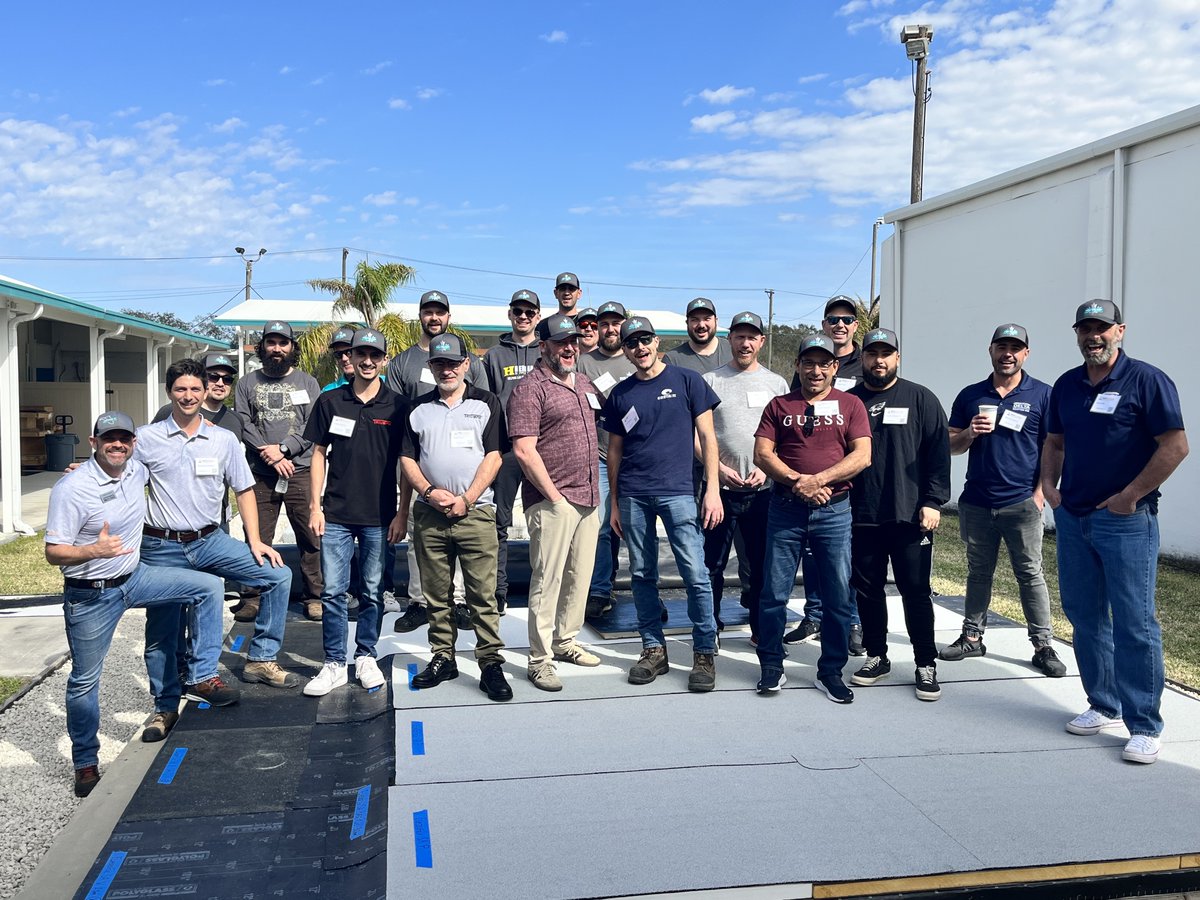 PolyglassUSA's tweet photo. #training is the fuel of excellence in your job ๐ฅ
Thank you to all this week's #Polyschool attendees from Canada for training with our technical experts in our Winter Haven facility.
We can't wait to see your next roofing projects!
#roofing #roofingcontractor #educationmatters https://t.co/qA1vww3pPk