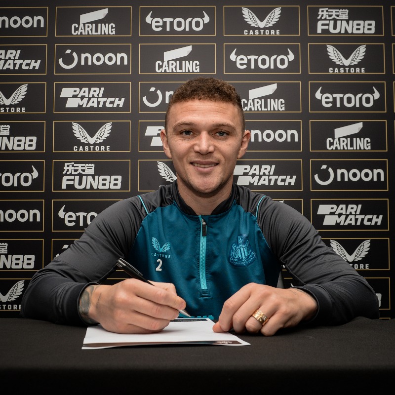 NUFC's tweet photo. 🤝 @trippier2 🤝

We are delighted to announce that Kieran Trippier has extended his contract until the end of the 2024/25 season!