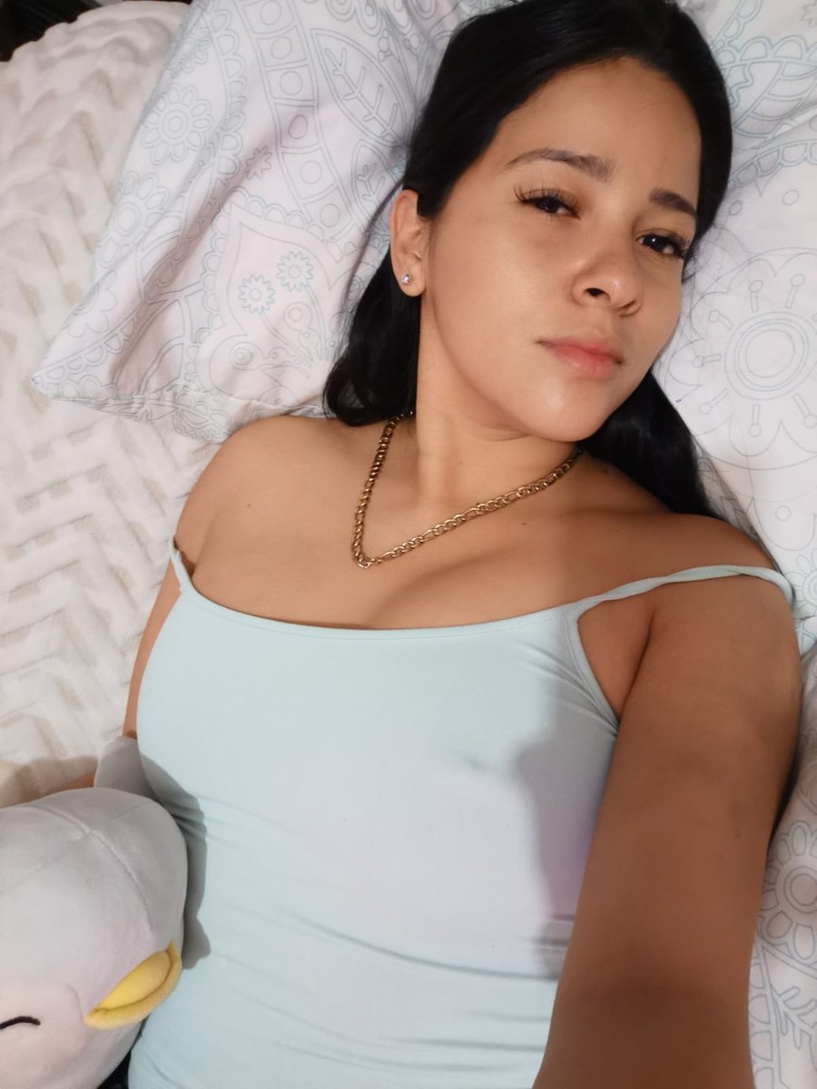 lenil92's tweet photo. Los invito a mi canal de https://t.co/0Rlsszy8dK SUSCRIPCIÓN GRATUITA! 🌹❤️
📸Fotos (lencería o explícitas)
📹Videos 
😍fantasías (siéntete libre)
👣*Pies
🤑*Packs 
❤️*Novia virtual
💦*Contenido personalizado #onlyfansgirl #onlyfanslatinas #nsfw #buyingcontent #SugarDaddys #Only https://t.co/BoSMpYtCvn