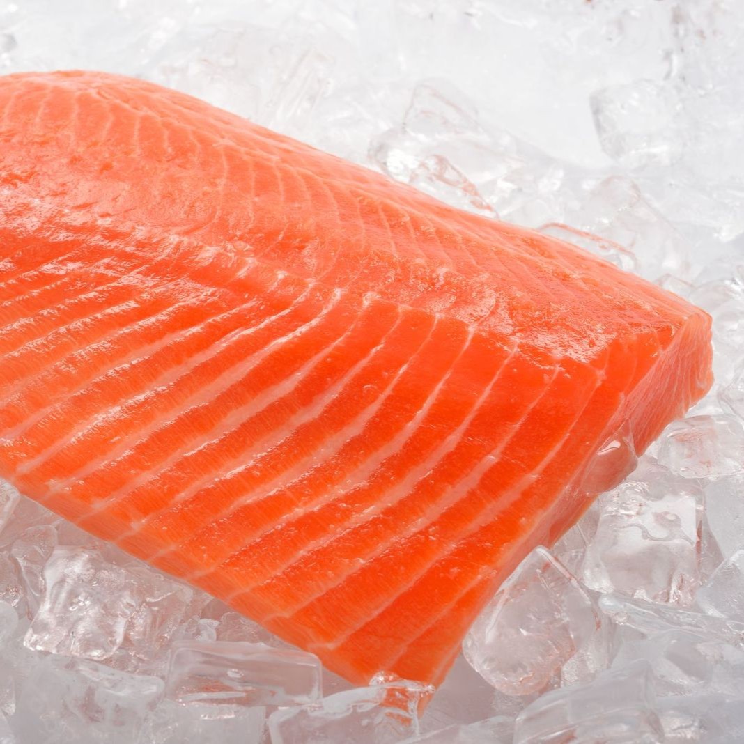 PescatoreNY's tweet photo. #FeaturedFish! 🐟 Happy Friday!! If you are looking for a great fillet to kick off your weekend, Arctic Char is a great option! We like to think of this fish as a cross between salmon and trout...mild and delicious!! https://t.co/EhJyuoQoDt #arcticchar #freshfish #newyorkcity https://t.co/JRQnc3n53x
